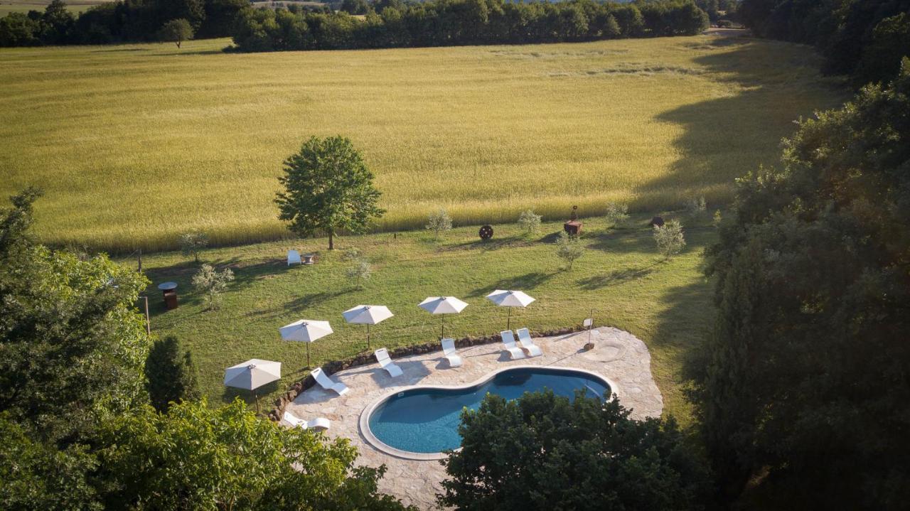 Glamping In Toscana, Luxury Tents In Agriturismo Biologico Sorano  Exterior foto